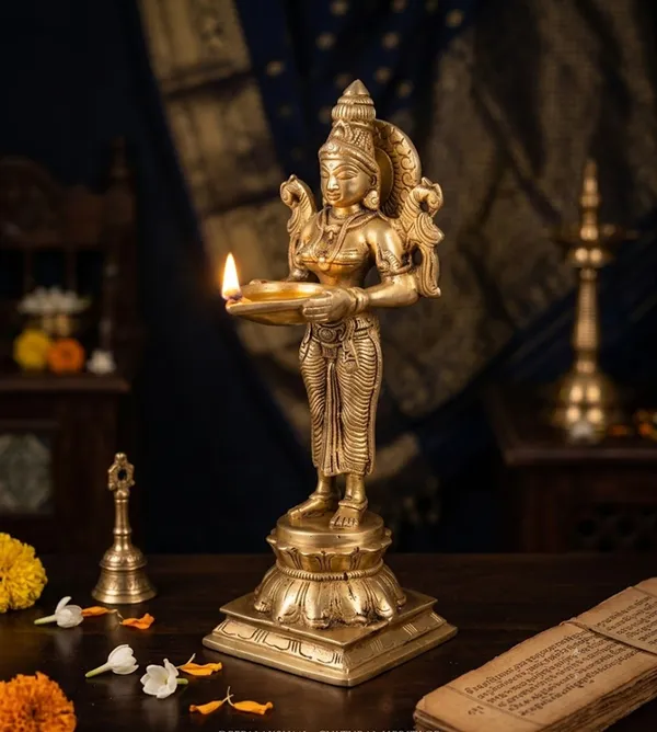 Brass_Deep_Lady_Diya_Oil_Lamp,_Traditional_Handcrafted_Design,_Gold_Finish,_23_cm,_1.4_Kg,_Pooja_Decor