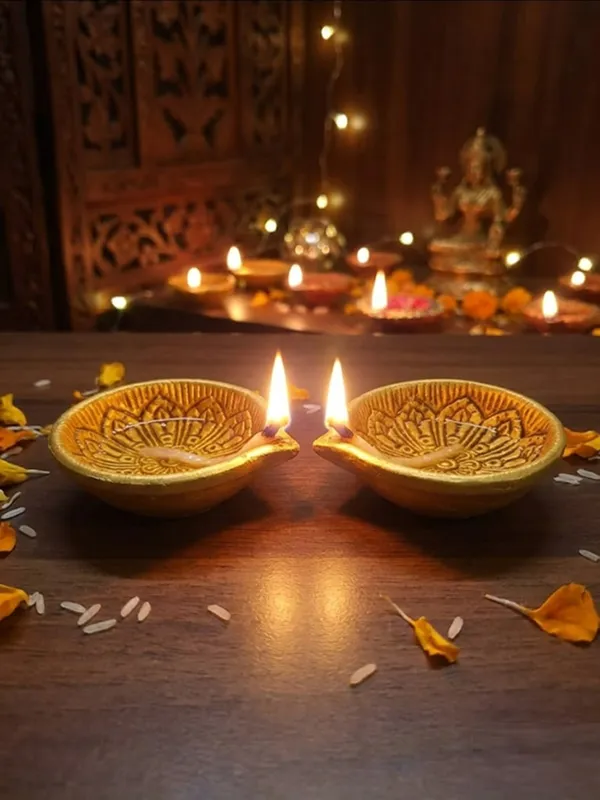 SJL_Pure_Brass_Designer_Diyas_Set_–_Handcrafted_Decorative_Oil_Lamps_for_Pooja_&_Festive_Décor_(7_×_6_cm,_Pack_of_2)