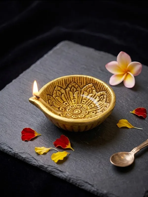 SJL_Pure_Brass_Designer_Diyas_Set_–_Handcrafted_Decorative_Oil_Lamps_for_Pooja_&_Festive_Décor_(7_×_6_cm,_Pack_of_2)