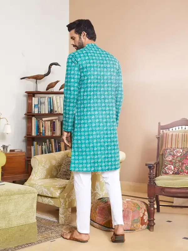 Men_Sea_Green_And_White_Cotton_Leaf_Print_Straight_Kurta_With_Pyjama
