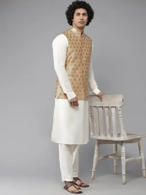 Men_Gold_&_White_Solid_Kurta_Pyjamas_With_Nehru_Jacket