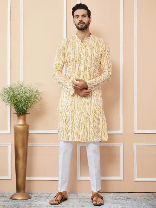 White-Yellow_Printed_Pure_Cotton_Straight_Kurta_With_Pyjama