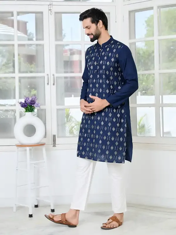 Blue_Ethnic_Motifs_Embroidered_Sequinned_Mandarin_Collar_Straight_Kurta_With_Pyjama