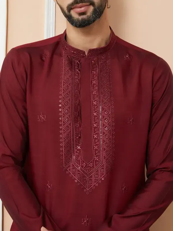 Maroon_Embroidered_Chanderi_Silk_Straight_Kurta_With_Pyjama