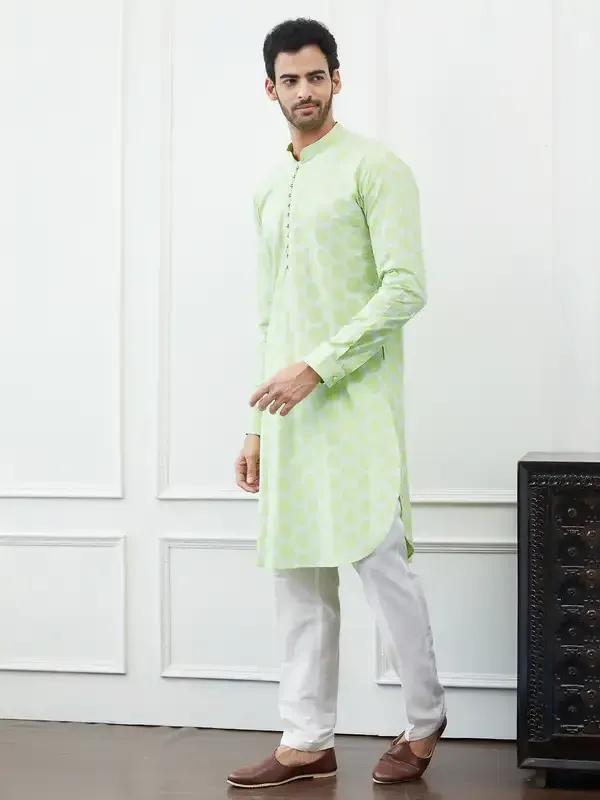 Men_Green_And_White_Embroidered_Cotton_Kurta_Set