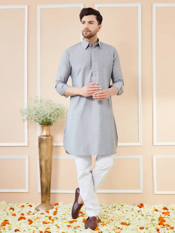 Men_Grey_Cotton_Solid_Pathani_Kurta_With_Pyjama