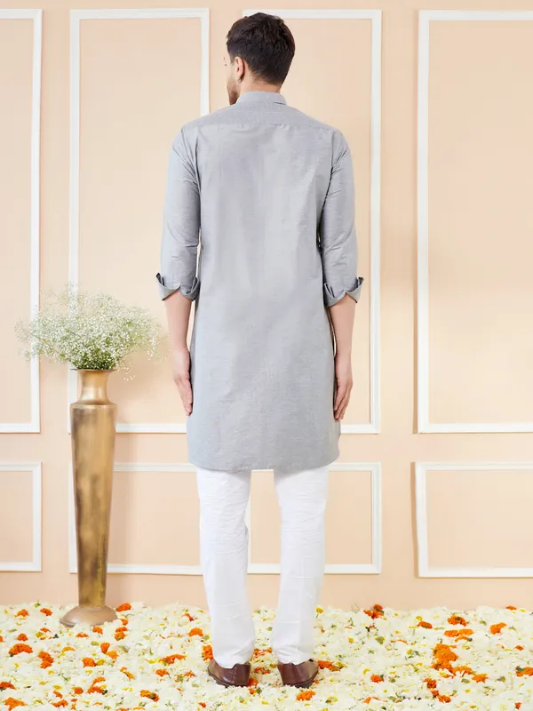 Men_Grey_Cotton_Solid_Pathani_Kurta_With_Pyjama