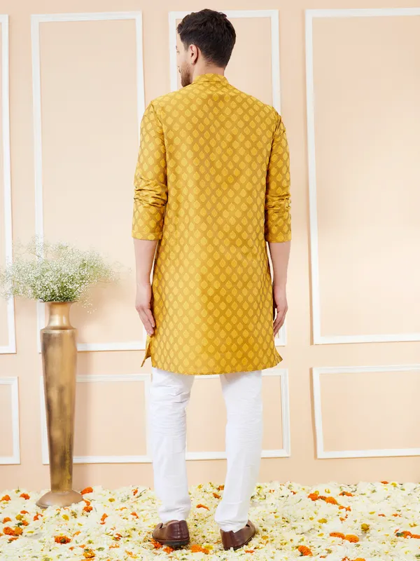 Mustard_Ethnic_Motifs_Silk_Jacquard_Woven_Design_Straight_Kurta_With_Pyjama