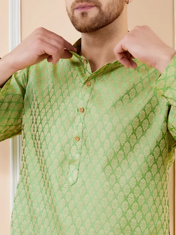 Green_Ethnic_Motifs_Silk_Jacquard_Woven_Design_Straight_Kurta_With_Pyjama