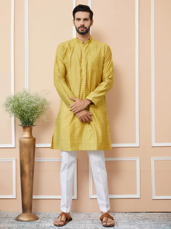 Yellow_Ethnic_Motifs_Silk_Jacquard_Woven_Design_Straight_Kurta_With_Pyjama