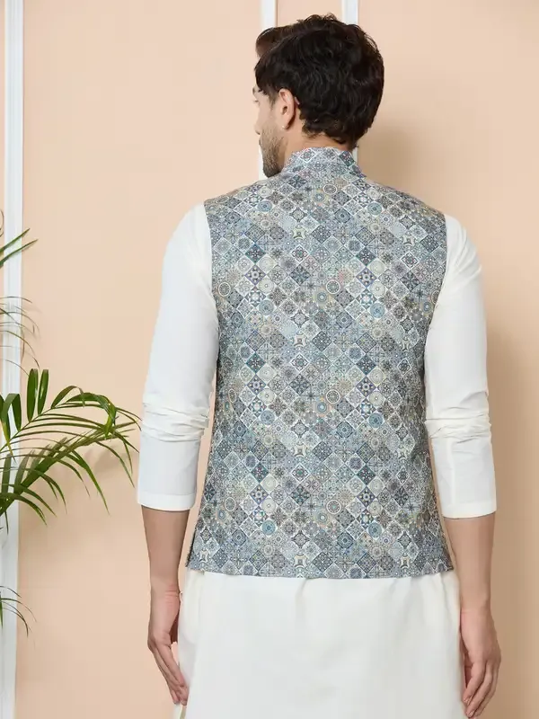 Grey_Ethnic_Motif_Printed_Nehru_Jacket_With_Solid_Kurta-Pyjama_(3_Piece_Set)