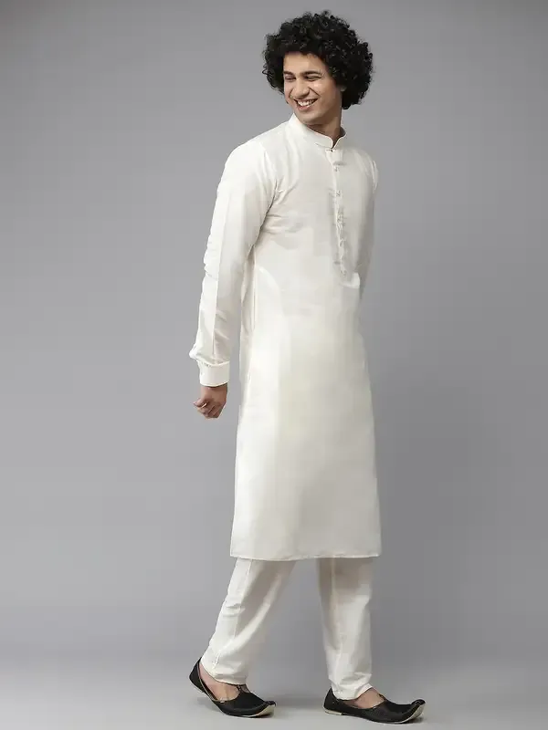 Men_Sap_Green_&_White_Solid_Kurta_Pyjamas_With_Nehru_Jacket