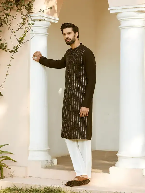 Men_Black_And_Gold_Chanderi_Silk_Sequins_Kurta_With_Pyjama