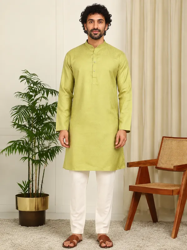 Lime_Woven_Silk_Straight_Kurta_With_Pyjama