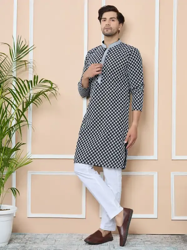 Black_Ethnic_Motifs_Embroidered_Mandarin_Collar_Straight_Kurta_With_Pyjama