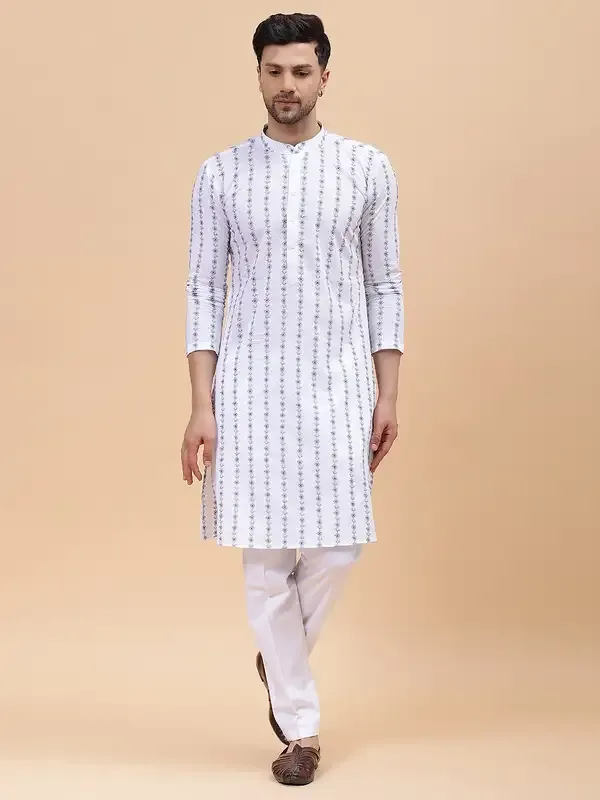 Men_White_&_Blue_Pure_Cotton_Embroidered_Staright_Kurta_With_Pajama