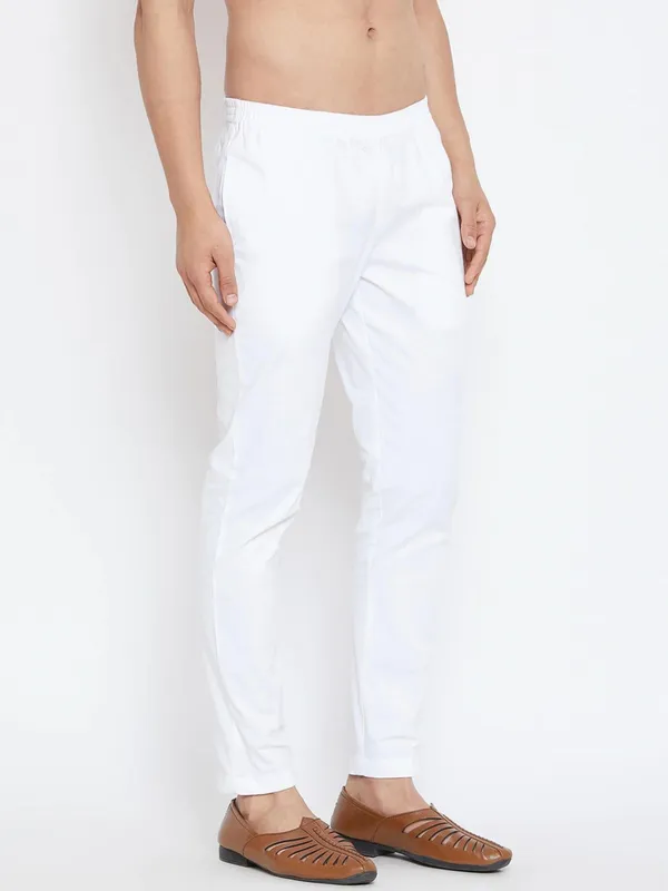 Combo_Pack_of_2:_White_Solid_Cotton_Pyjama_and_Cotton_Trouser