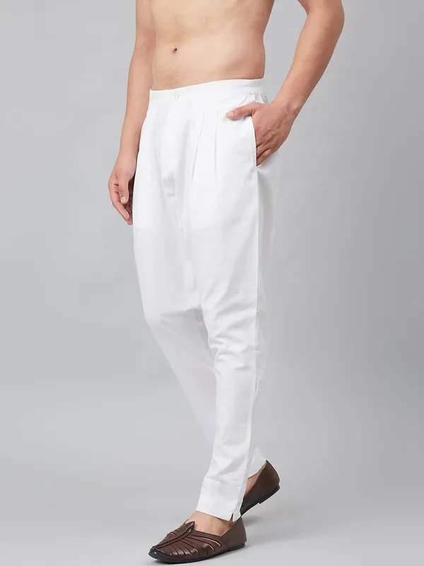 Combo_Pack_of_2:_White_Solid_Cotton_Pyjama_and_Cotton_Trouser