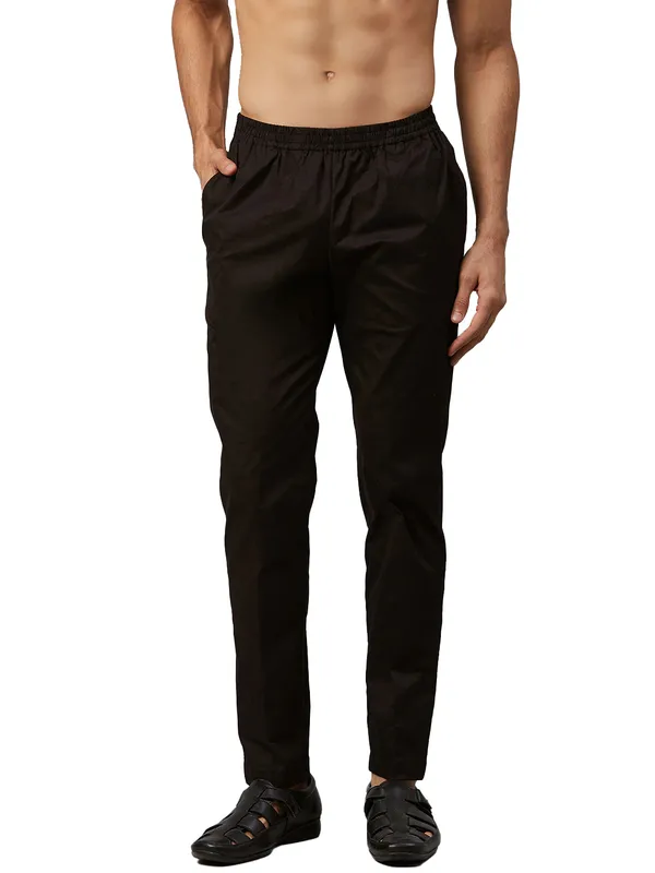 Combo_Pack_of_2:_White_&_Black_Solid_Cotton_Pyjama