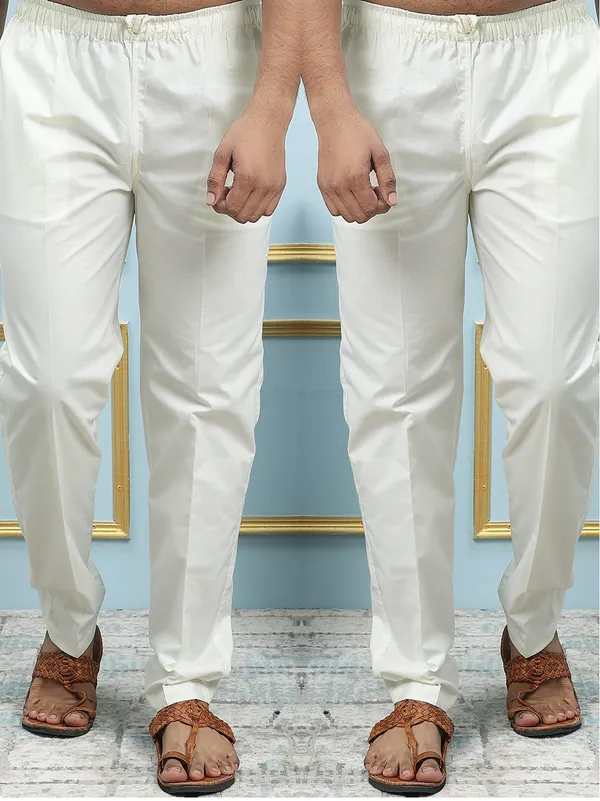 Combo_Pack_of_2:_Off_White_Solid_Cotton_Pyjamas
