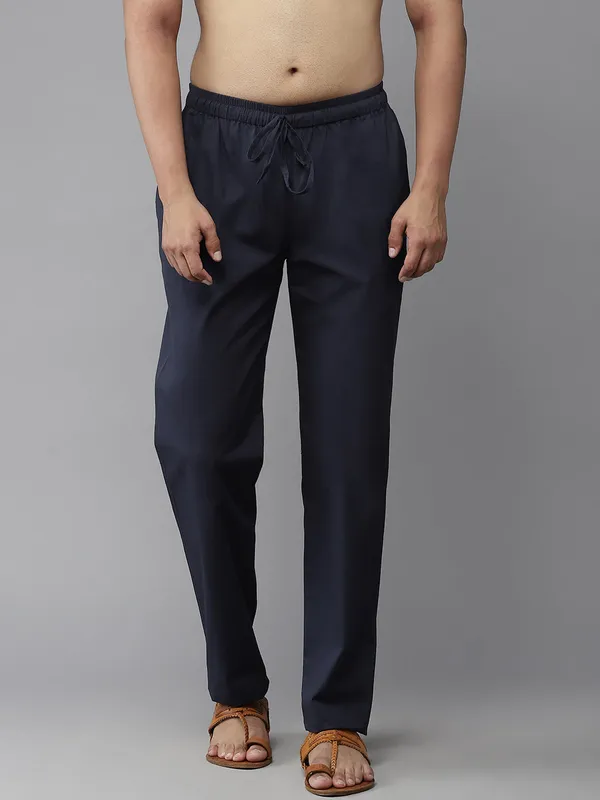 Combo_Pack_of_2:_White_&_Navy_Blue_Solid_Cotton_Pyjamas