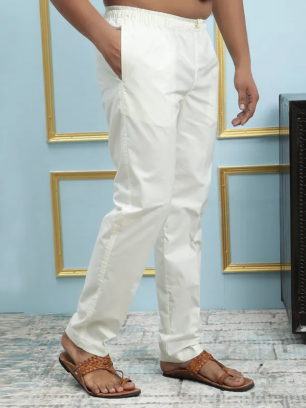 Combo_Pack_of_2:_White_&_Cream_Blue_Solid_Cotton_Pyjamas