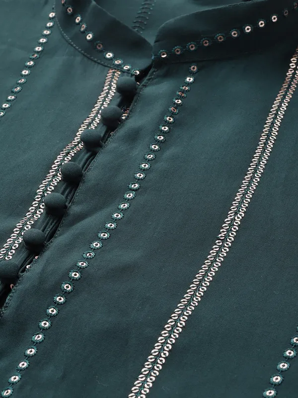Teal_&_Gold_Sequined_Chanderi_Silk_Kurta