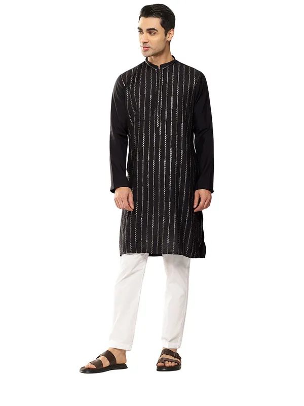 Men_Black_And_Gold_Chanderi_Silk_Sequins_Kurta_With_Pyjama