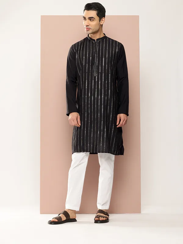 Men_Black_And_Gold_Chanderi_Silk_Sequins_Kurta_With_Pyjama