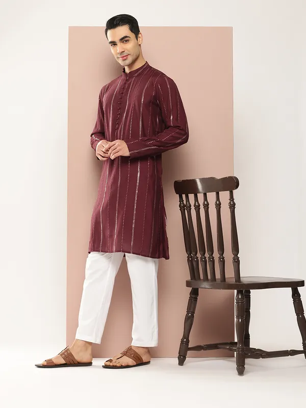 Men's_Maroon_Chanderi_Silk_Kurta_with_Sequin_Embroidery,_Paired_with_Pyjama