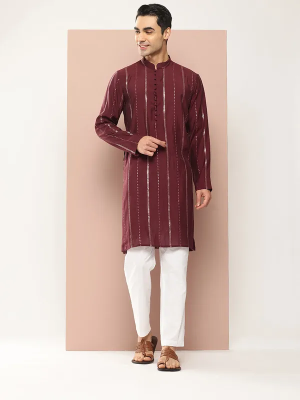 Men's_Maroon_Chanderi_Silk_Kurta_with_Sequin_Embroidery,_Paired_with_Pyjama