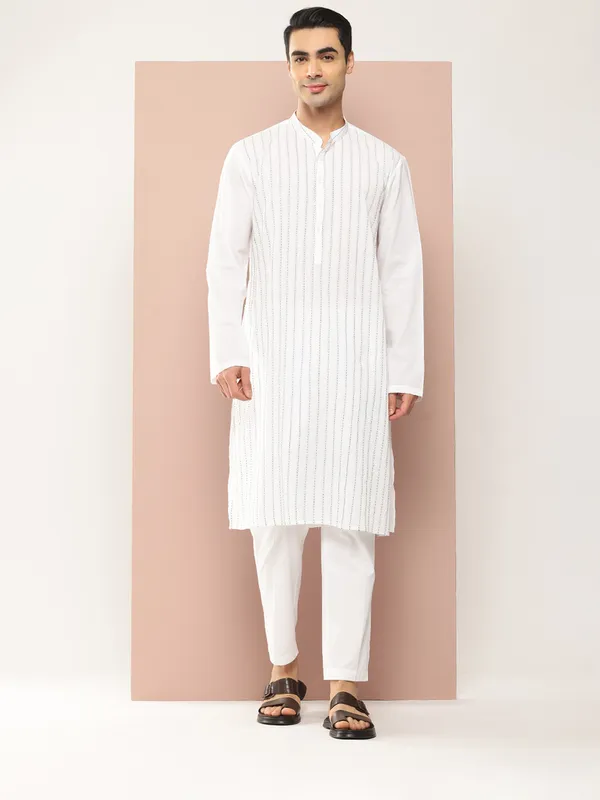 Men_White_Cotton_Pintex_Design_Thread_Work_Kurta_With_Pyjama