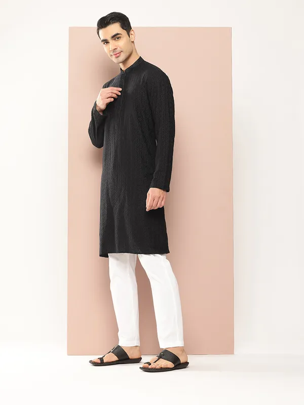 Men_Black_Embroidered_Thread_Work_Sequinned_Chanderi_Silk_Straight_Kurta_With_Pyjama