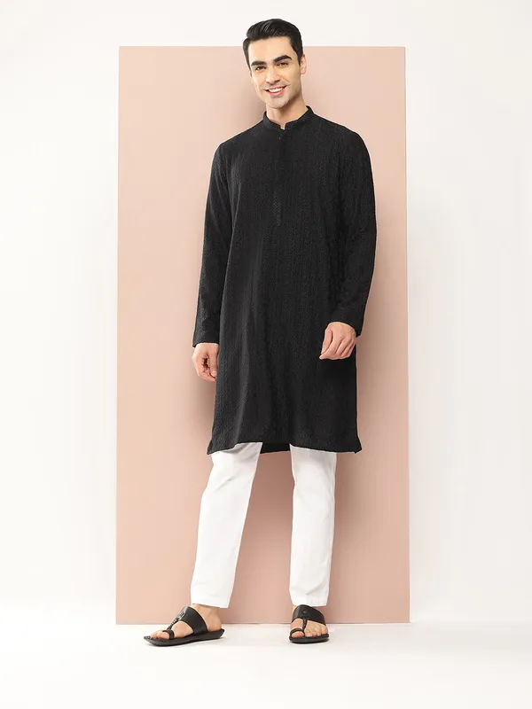 Men's_Black_Embroidered_Threadwork_&_Sequined_Chanderi_Silk_Straight_Kurta