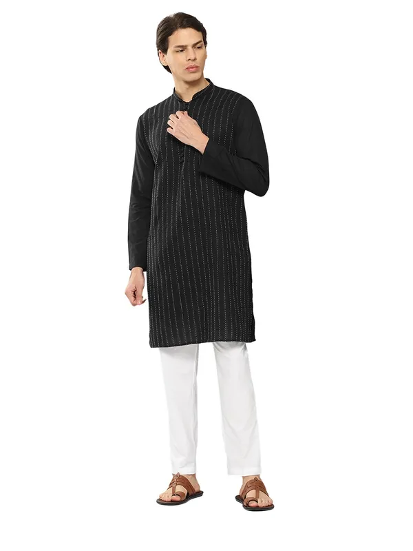 Men_Black_Thread_Worked_Pure_Cotton_Straight_Kurta_With_Pyjama