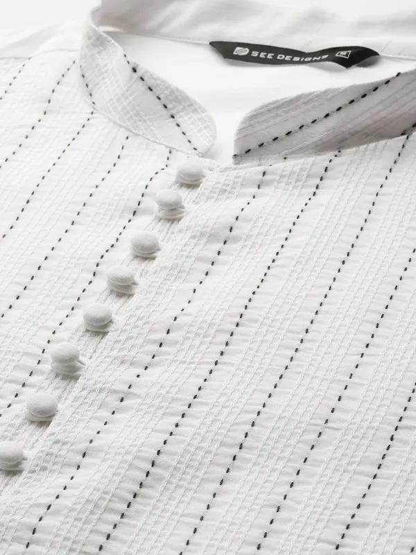 Men_White_Thread_Worked_Pure_Cotton_Straight_Kurta_With_Pyjama