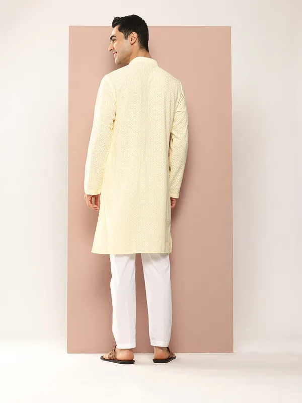 Men�s_Cream_Rayon_Kurta_with_Embroidered_Chikankari,_Paired_with_Pyjama