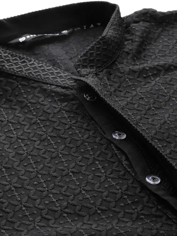 Men�s_Black_Rayon_Kurta_with_Embroidered_Chikankari,_Paired_with_Pyjama