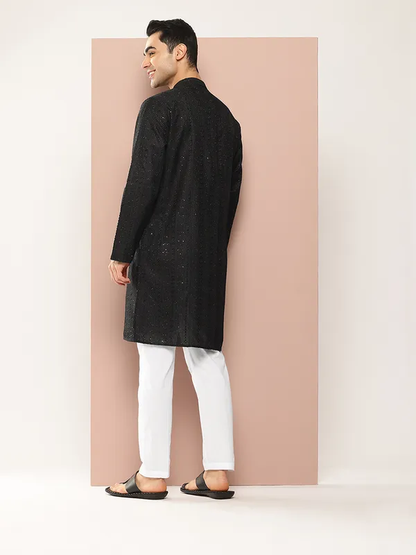 Men_Black_Embroidered_Chikankari_Rayon_Straight_Kurta_With_Pyjama