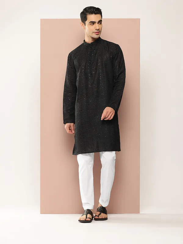 Men�s_Black_Rayon_Kurta_with_Embroidered_Chikankari,_Paired_with_Pyjama