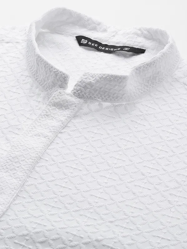 Men_White_Embroidered_Chikankari_Pure_Cotton_Straight_Kurta_With_Pyjama