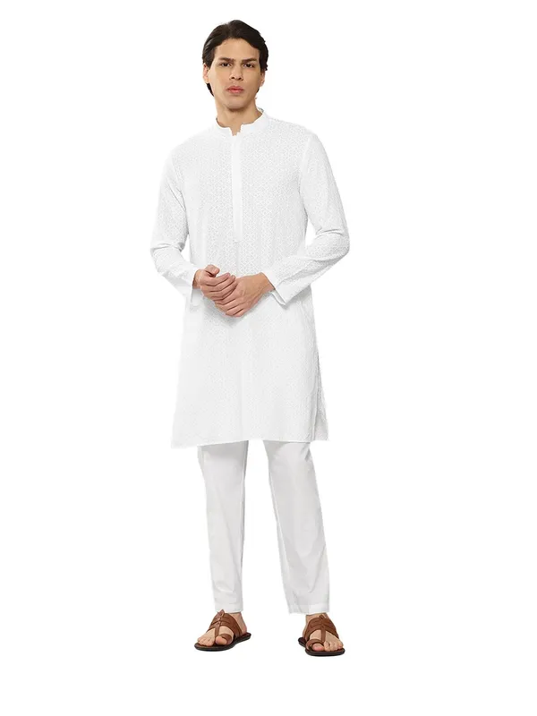 Men_White_Embroidered_Chikankari_Pure_Cotton_Straight_Kurta_With_Pyjama