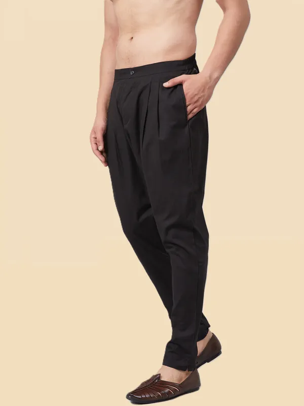 Men's_Black_Cotton_pants
