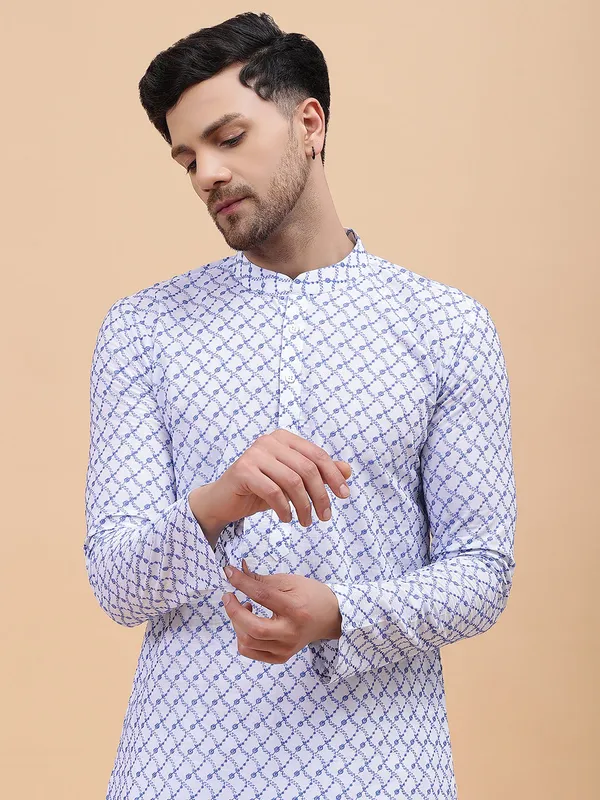 Pure_Cotton_Embroidered_Straight_kurta