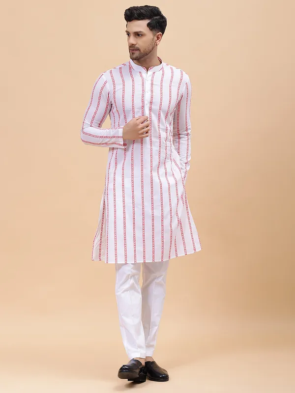 Pure_Cotton_Embroidered_Straight_kurta