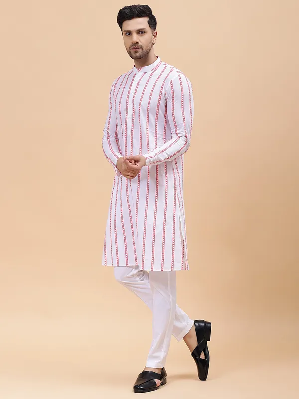 Pure_Cotton_Embroidered_Straight_kurta