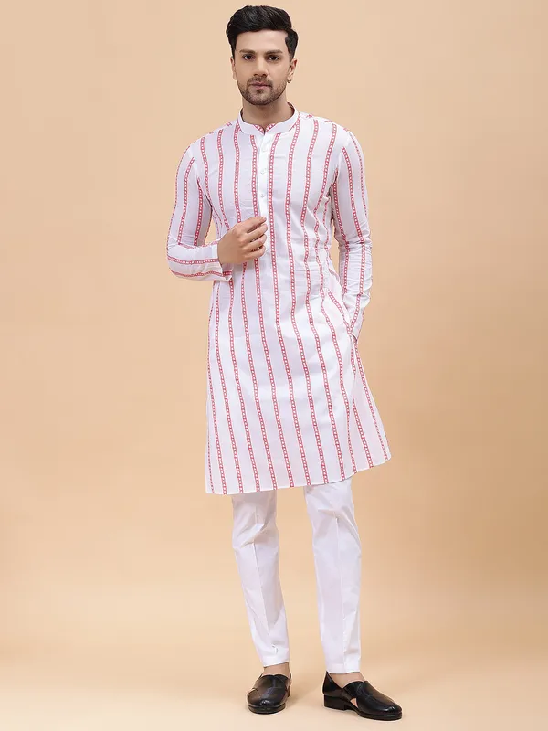 Pure_Cotton_Embroidered_Straight_kurta