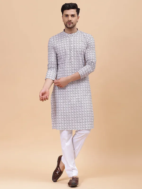 Pure_Cotton_Embroidered_Straight_kurta