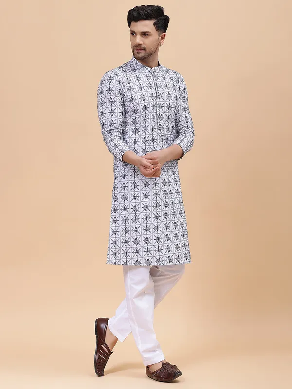 Pure_Cotton_Embroidered_Straight_kurta
