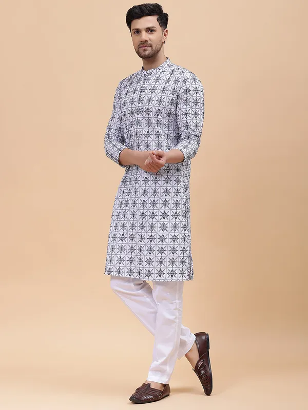 Pure_Cotton_Embroidered_Straight_kurta